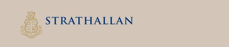 logo strathallan